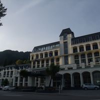 お城のような外観です