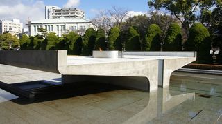 反核と恒久平和の実現まで燃やし続けられるのだそうです