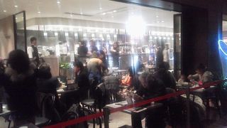 東京ソラマチ30Fに夜景みながらひと時をすごせる「スーパードライ (東京ソラマチ店) 」