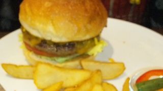 昼ビールＯＫですよ。