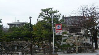 唐津市役所の端