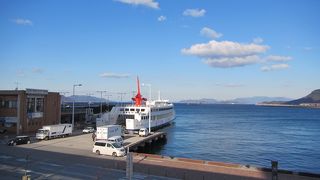 高松と土庄（小豆島）間のフェリー　小豆島急行フェリー 