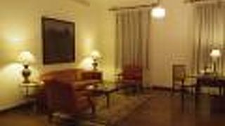 オベロイ メイデン