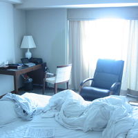 台湾情報ブックレットが配布されます(ベッドの上）