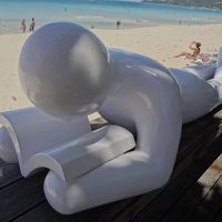 この人形があちこちにいます