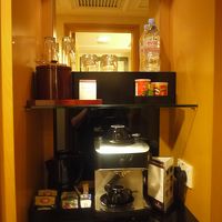 コーヒーマシーンみたい。色んなティパックが揃ってる。