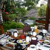 お部屋に朝食を運んでもらってプライベートダイニング