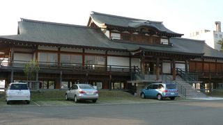 蓮如上人の「御文」、中世の佛教文化の紹介をしている蓮如上人記念館 