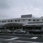 あざみ野駅は、横浜市営地下鉄が乗り入れるようになって大きく発展し、便利になりました。