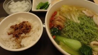 六本木交差点近くの薬膳料理のお店