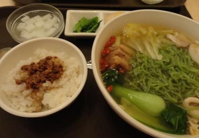 六本木交差点近くの薬膳料理のお店