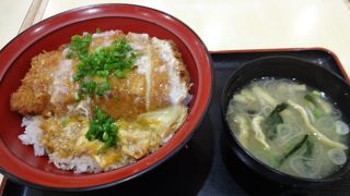 盛岡イオンのフードコート