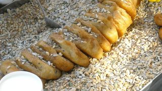 屋台で韓国フードを食べよう