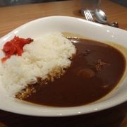  フランス料理店でいただく絶品ランチカレー