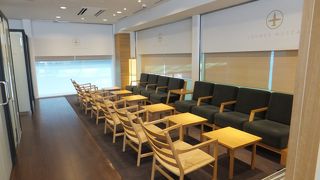 岡山空港、待ち時間をラウンジで過ごす
