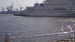 落ち着いた神戸港