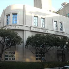 1929年に建てられた建物です