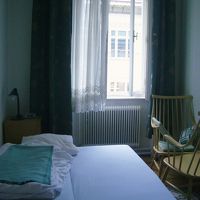 ちょっと簡素すぎる室内