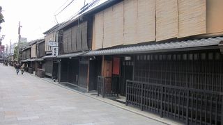 紅殻格子の町並み