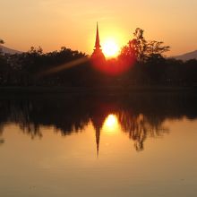 歴史公園から臨む日没　