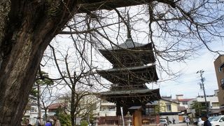 お寺の奥さんが丁寧に説明をしてくれまして