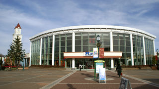 フライトまでの時間が余ったらここで時間つぶし！「千歳アウトレットモール・レラRERA」