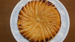 ガレットデロワ、さくさくでした