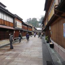 茶屋街の雰囲気ある町並み