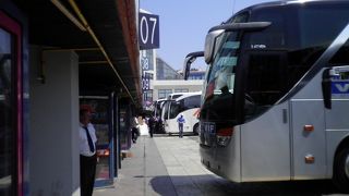 ブルガリア・ソフィアへの国際バスはメトロ・バスが便利