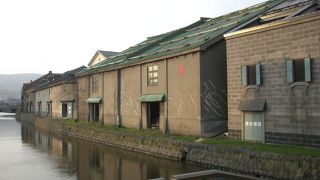 雰囲気ある倉庫街