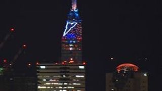 壁面のイルミネーションが素敵