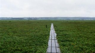 小雨で誰もいない