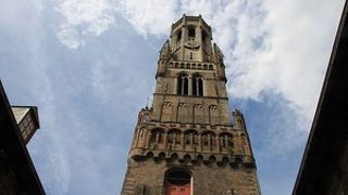 ブルージュの街並みがよく見えます。