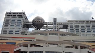 お台場の巨大建築物