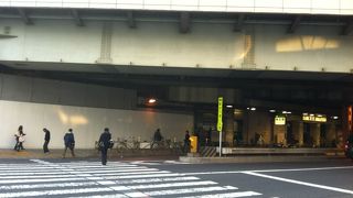 会社員と専門学校生が多い