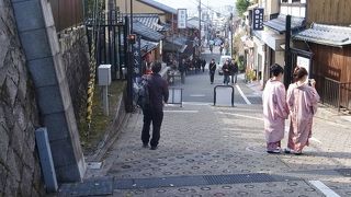 焼き物を落ち着いて捜せます