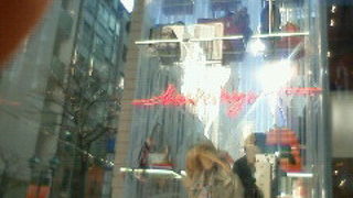 ショーウインドウが印象的！