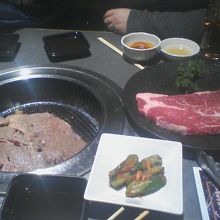 焼肉わぎゅうや。ｻｰﾋﾞｽｽﾃｰｷでかい！
