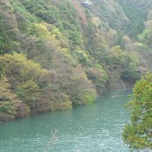 ダム周辺の景色が美しい永源寺ダム
