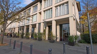 宮殿のそば，ビアレストラン！安くておいしい！雰囲気も良い！