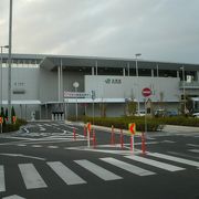 大きな駅舎です