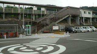 駅前が広いです
