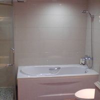 バスタブ＋シャワーエリア