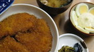 ＴＶでも紹介されたタルタルカツ丼