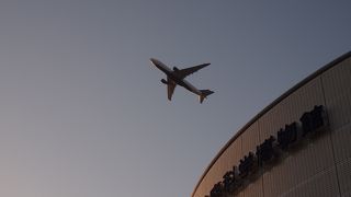 成田空港(第一ターミナル)の"バイプレーン"というショップで、入館割引券をもらえます。