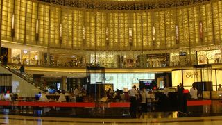 高級ブランド店がたくさん！！