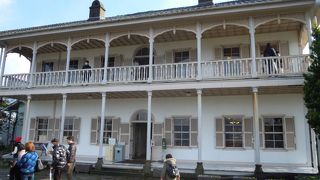 グラバー園内にあるのが「旧三菱第ニドックハウス」