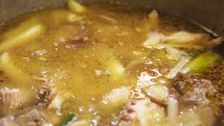 鳥が嫌いでもスープのみ飲んでみてほしい