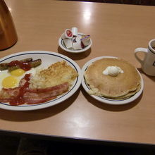 朝食のセットです