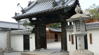 現存する尼崎最古の古刹大覚寺（だいかくじ）